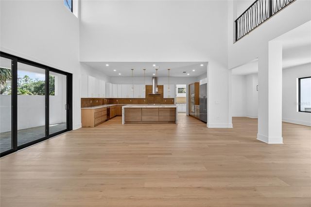 4706 W SAN CARLOS STREET, Tampa, FL 33629