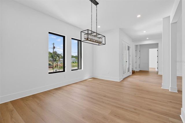 4706 W SAN CARLOS STREET, Tampa, FL 33629