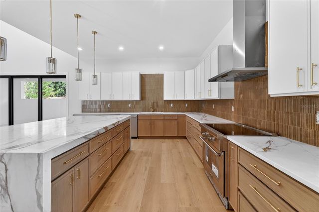 4706 W SAN CARLOS STREET, Tampa, FL 33629