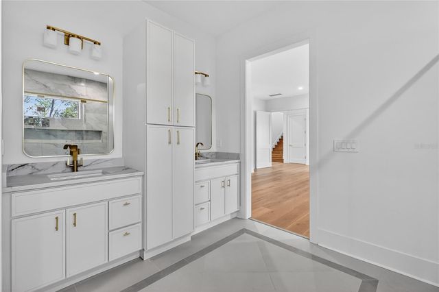 4706 W SAN CARLOS STREET, Tampa, FL 33629