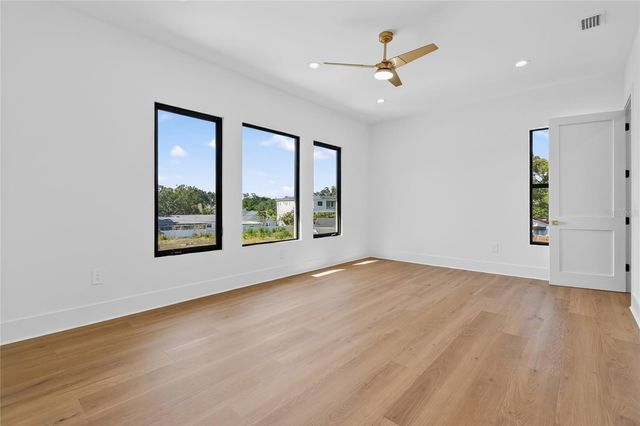 4706 W SAN CARLOS STREET, Tampa, FL 33629