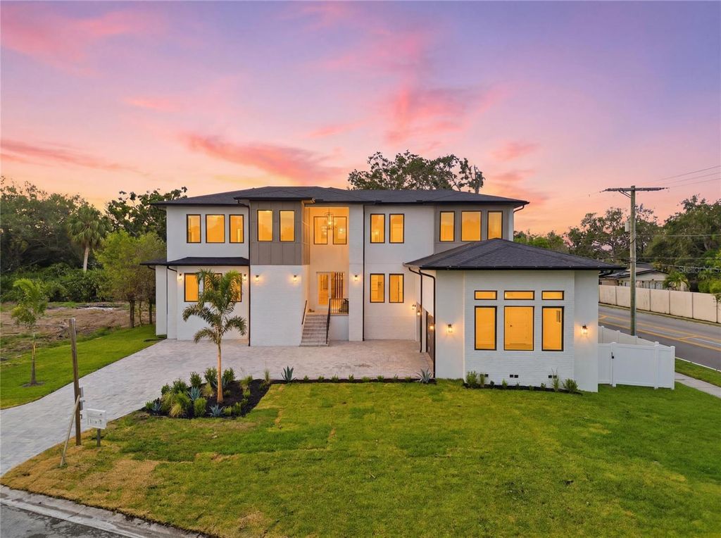 4706 W SAN CARLOS STREET, Tampa, FL 33629