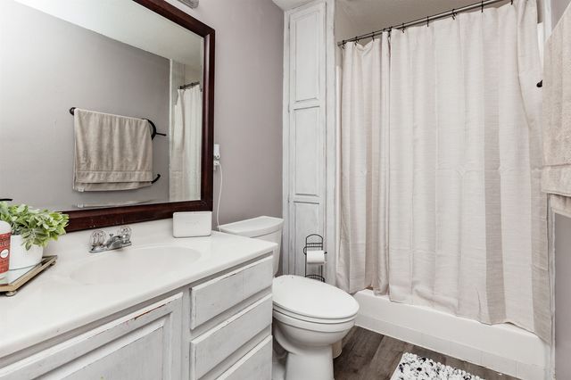 706 SE Chaparal Drive, Ankeny, IA 50021