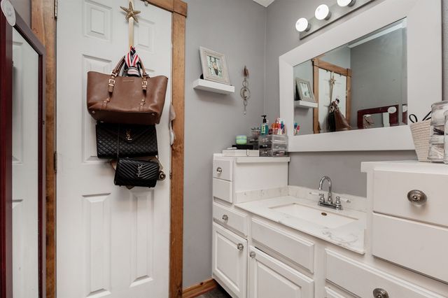 706 SE Chaparal Drive, Ankeny, IA 50021