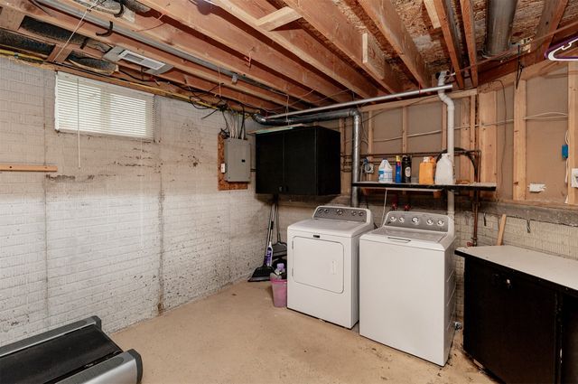 706 SE Chaparal Drive, Ankeny, IA 50021