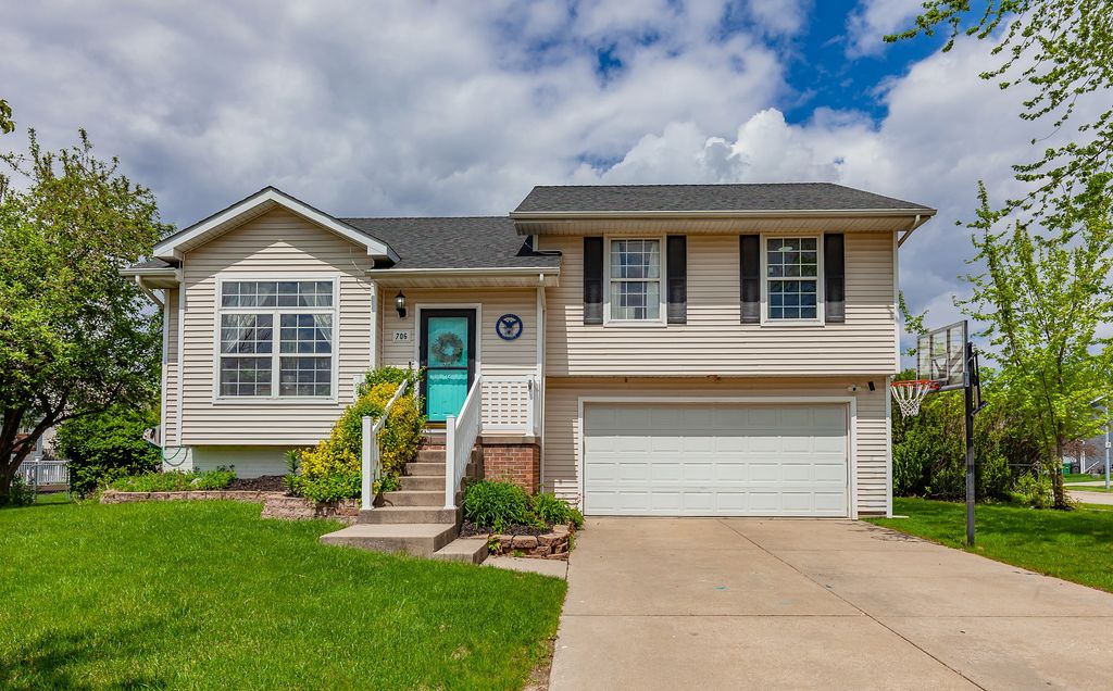 706 SE Chaparal Drive, Ankeny, IA 50021