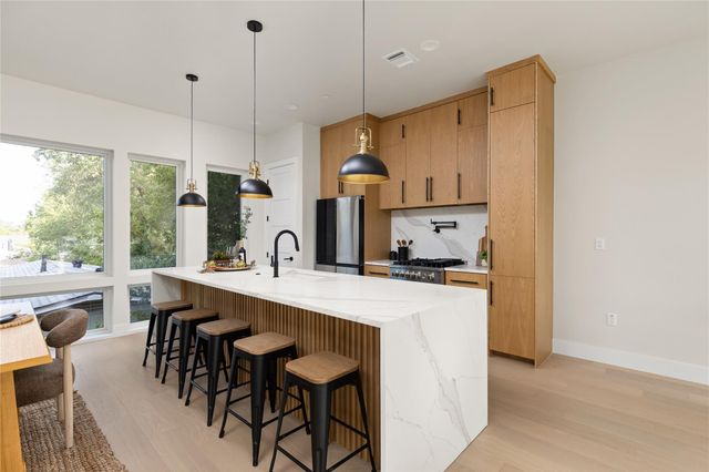 100 W Odell ST 1, Austin, TX 78752