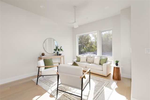 100 W Odell ST 1, Austin, TX 78752