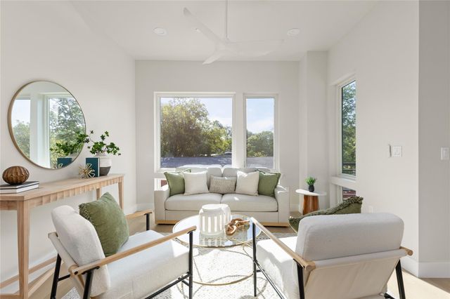 100 W Odell ST 1, Austin, TX 78752