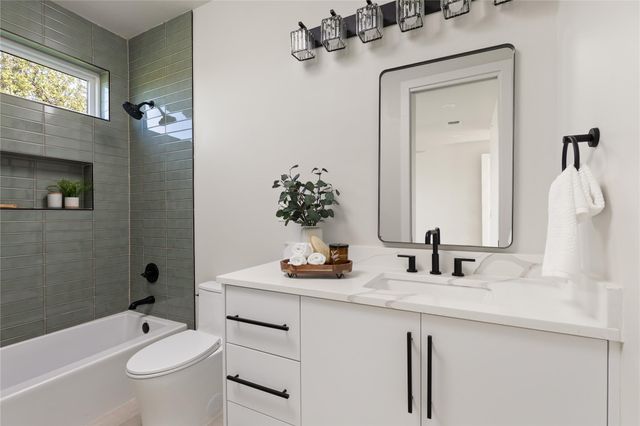 100 W Odell ST 1, Austin, TX 78752