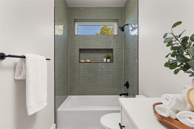 100 W Odell ST 1, Austin, TX 78752
