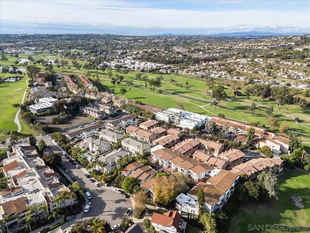 2630 Pirineos Way 5, Carlsbad, CA 92009