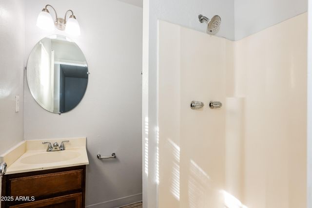 553 W Rio Salado Parkway 202, Mesa, AZ 85201