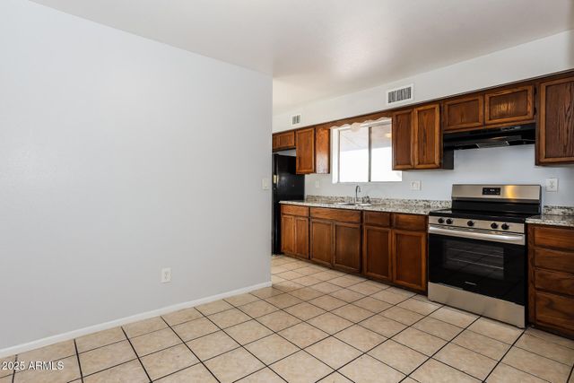 553 W Rio Salado Parkway 202, Mesa, AZ 85201