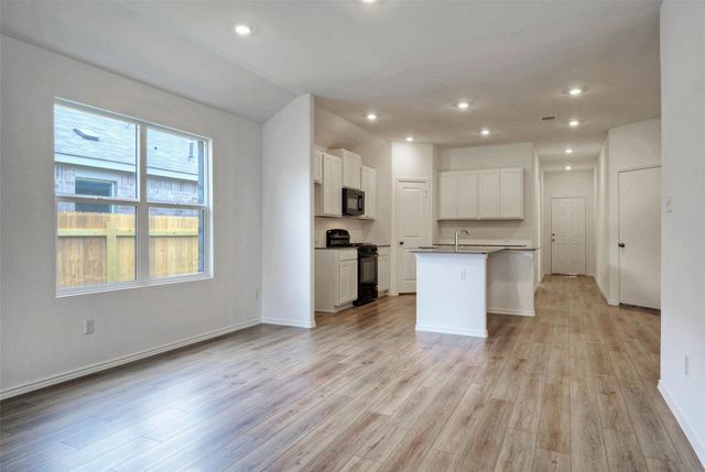 108 Montego ST, Hutto, TX 78634