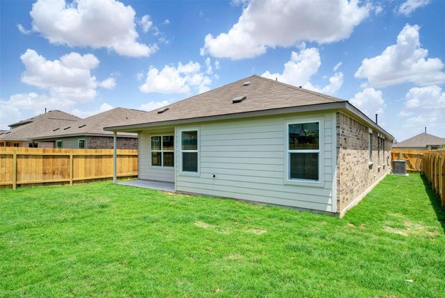 108 Montego ST, Hutto, TX 78634