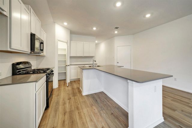 108 Montego ST, Hutto, TX 78634