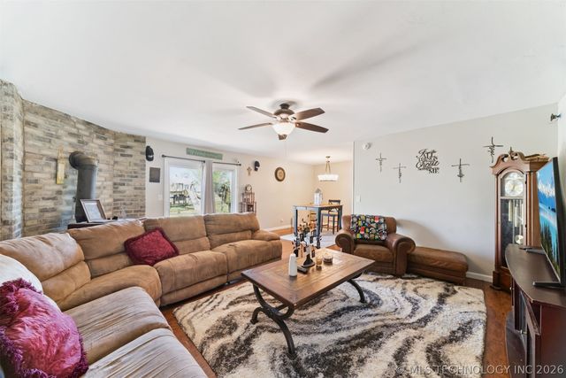 10277 E 2nd Street, Claremore, OK 74019