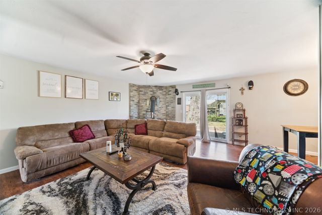 10277 E 2nd Street, Claremore, OK 74019