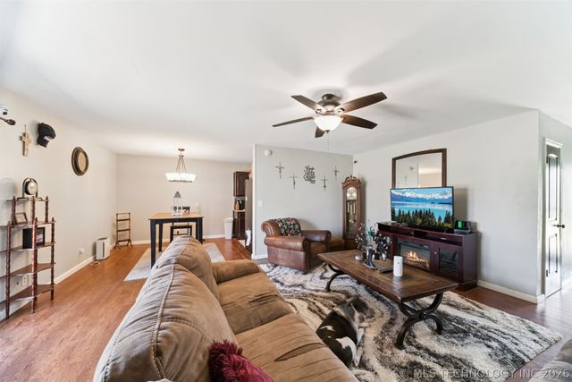 10277 E 2nd Street, Claremore, OK 74019