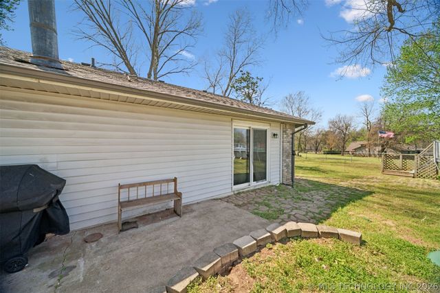 10277 E 2nd Street, Claremore, OK 74019