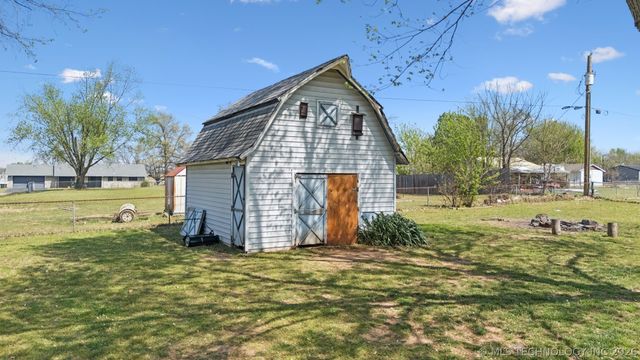 10277 E 2nd Street, Claremore, OK 74019
