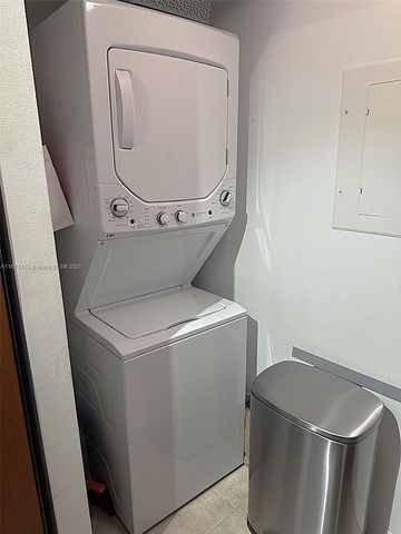 2080 S OCEAN DRIVE LPH06, Hallandale Beach, FL 33009