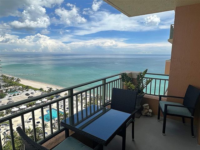 2080 S OCEAN DRIVE LPH06, Hallandale Beach, FL 33009