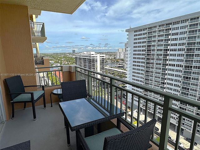 2080 S OCEAN DRIVE LPH06, Hallandale Beach, FL 33009