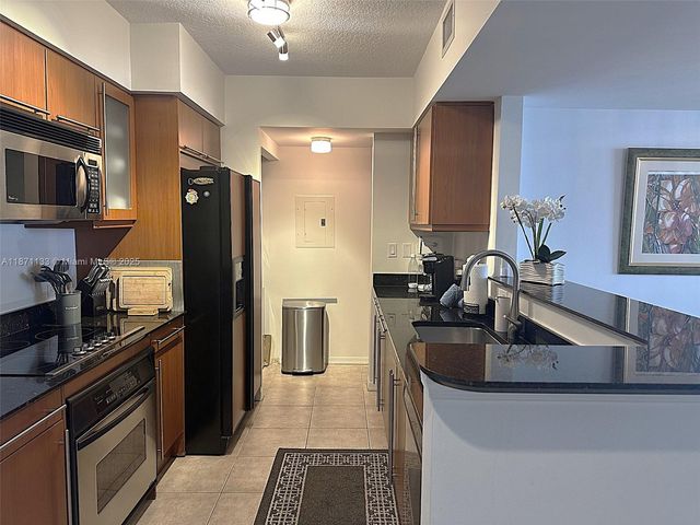 2080 S OCEAN DRIVE LPH06, Hallandale Beach, FL 33009