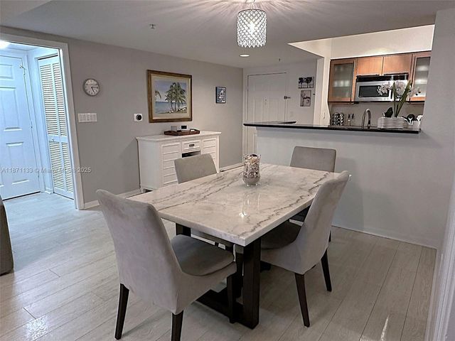 2080 S OCEAN DRIVE LPH06, Hallandale Beach, FL 33009