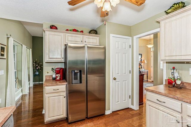 1638 Monet Dr, Gulf Breeze, FL 32563