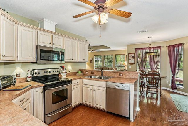 1638 Monet Dr, Gulf Breeze, FL 32563