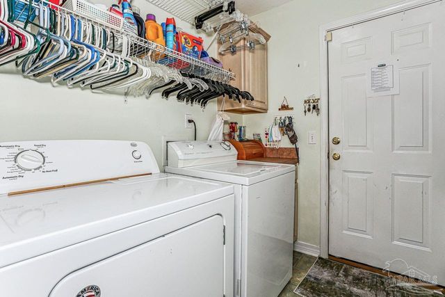 1638 Monet Dr, Gulf Breeze, FL 32563