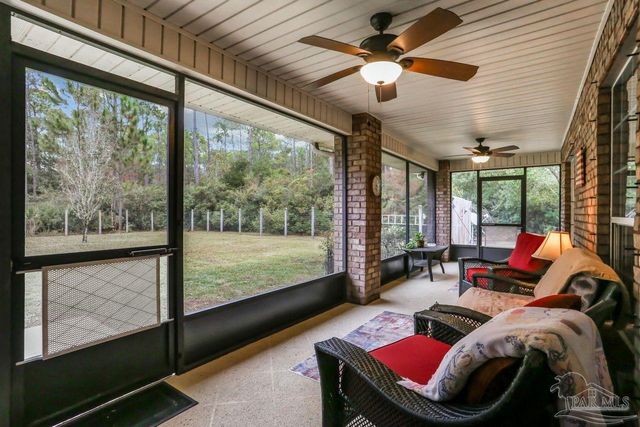 1638 Monet Dr, Gulf Breeze, FL 32563