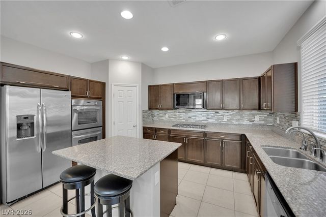 162 Black Crow Avenue, Las Vegas, NV 89123