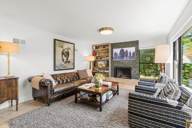 7137 N Santa Monica BOULEVARD, Fox Point, WI 53217