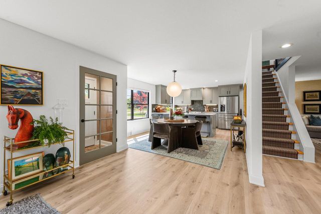7137 N Santa Monica BOULEVARD, Fox Point, WI 53217