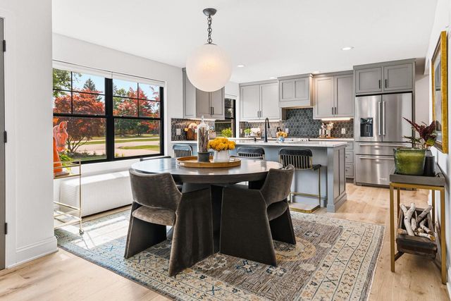7137 N Santa Monica BOULEVARD, Fox Point, WI 53217