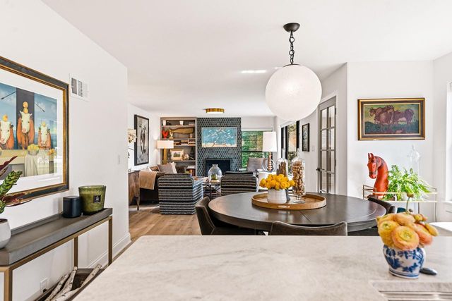 7137 N Santa Monica BOULEVARD, Fox Point, WI 53217