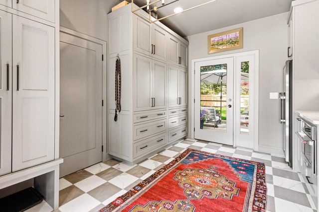 7137 N Santa Monica BOULEVARD, Fox Point, WI 53217
