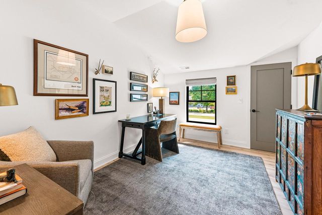 7137 N Santa Monica BOULEVARD, Fox Point, WI 53217