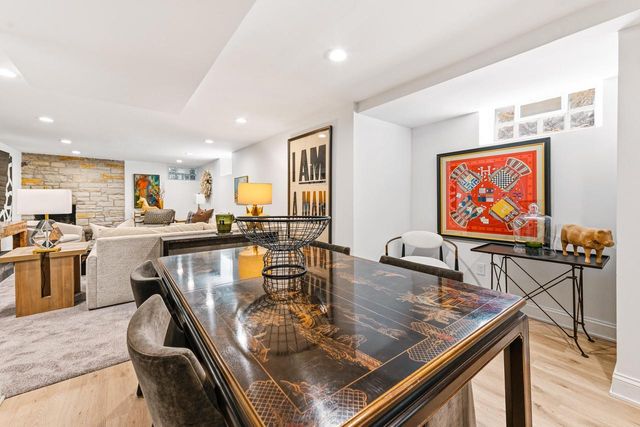 7137 N Santa Monica BOULEVARD, Fox Point, WI 53217