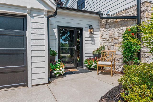 7137 N Santa Monica BOULEVARD, Fox Point, WI 53217
