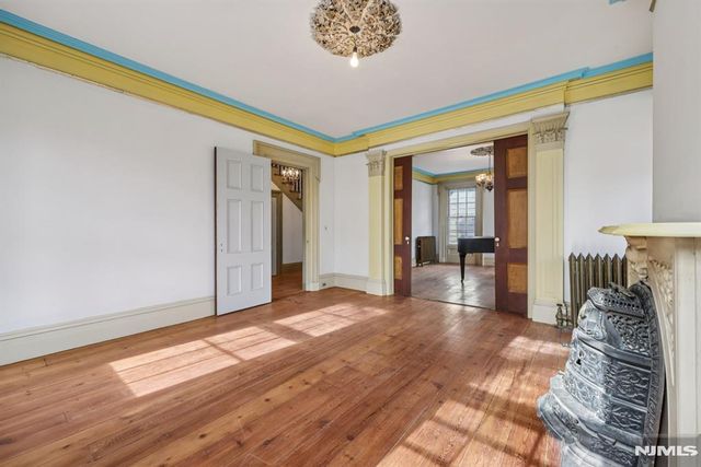 142 Island Road, Mahwah, NJ 07430