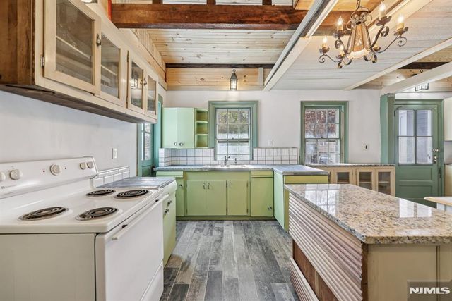 142 Island Road, Mahwah, NJ 07430