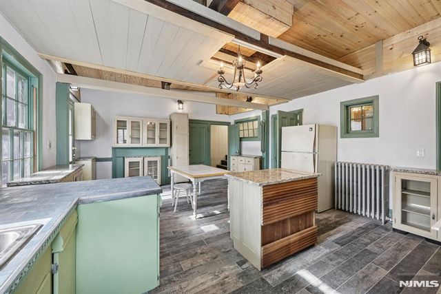 142 Island Road, Mahwah, NJ 07430