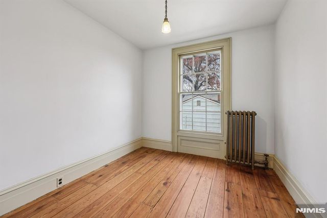 142 Island Road, Mahwah, NJ 07430