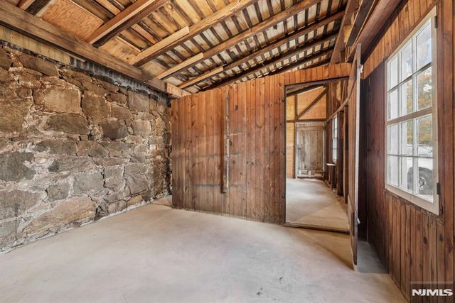 142 Island Road, Mahwah, NJ 07430