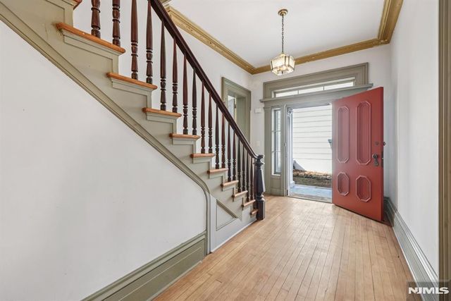 142 Island Road, Mahwah, NJ 07430